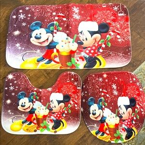 Disney Festive/ Christmas Mickey and Minnie Red Bathroom Set